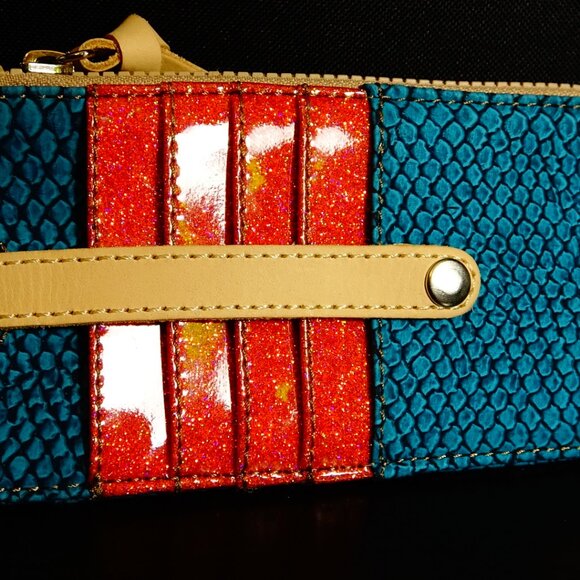 NEW Consuela Indy Card Organizer - Picture 8 of 9